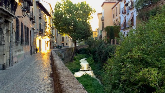 Carrera del Darro, what to see in granada